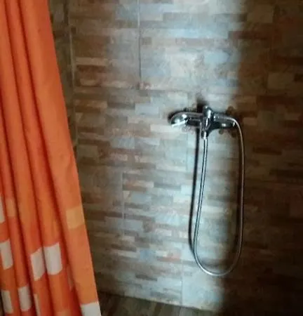 Lora Guest house *